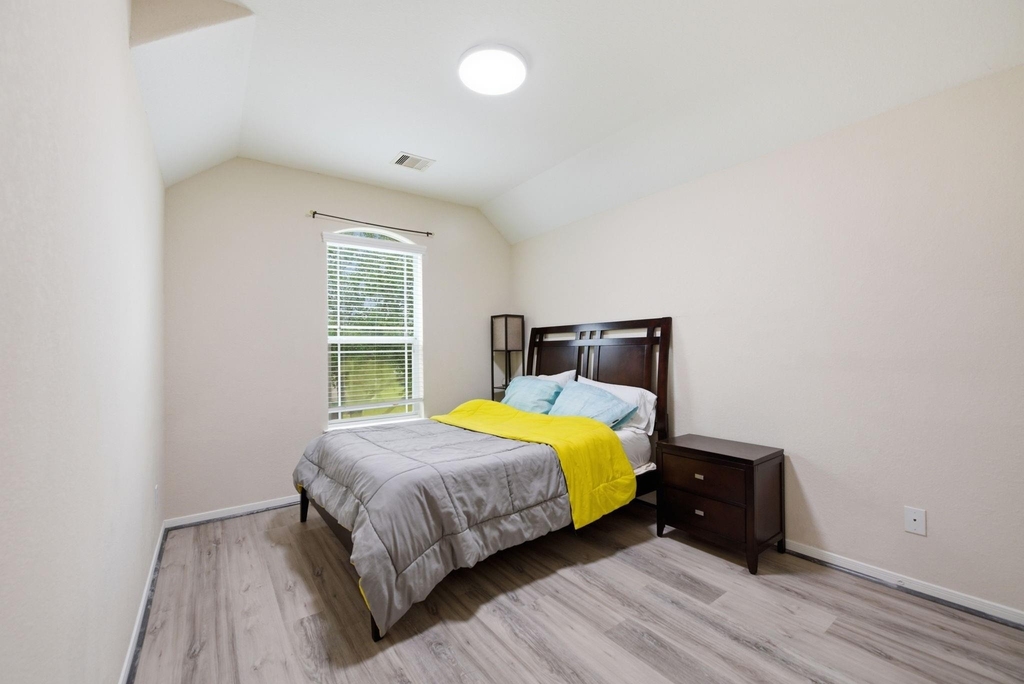 5002 Rollingstone Road - Photo 20