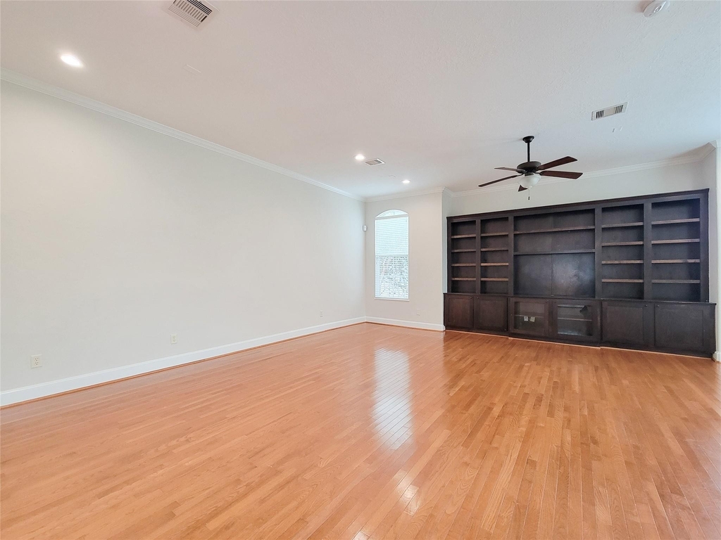 2418 Ralph Street - Photo 11