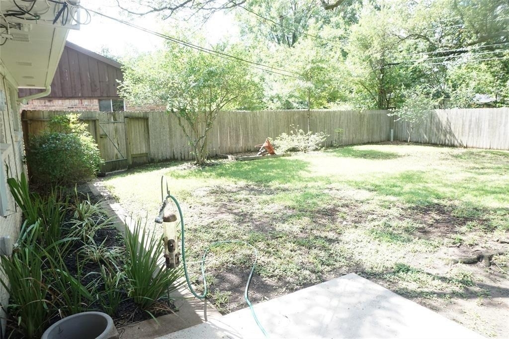 5727 Braesvalley Drive - Photo 16