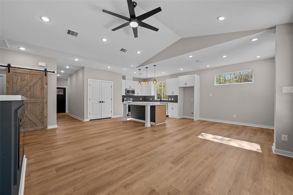 28407 Champion Oaks Drive - Photo 9