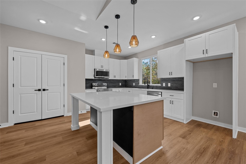 28407 Champion Oaks Drive - Photo 13