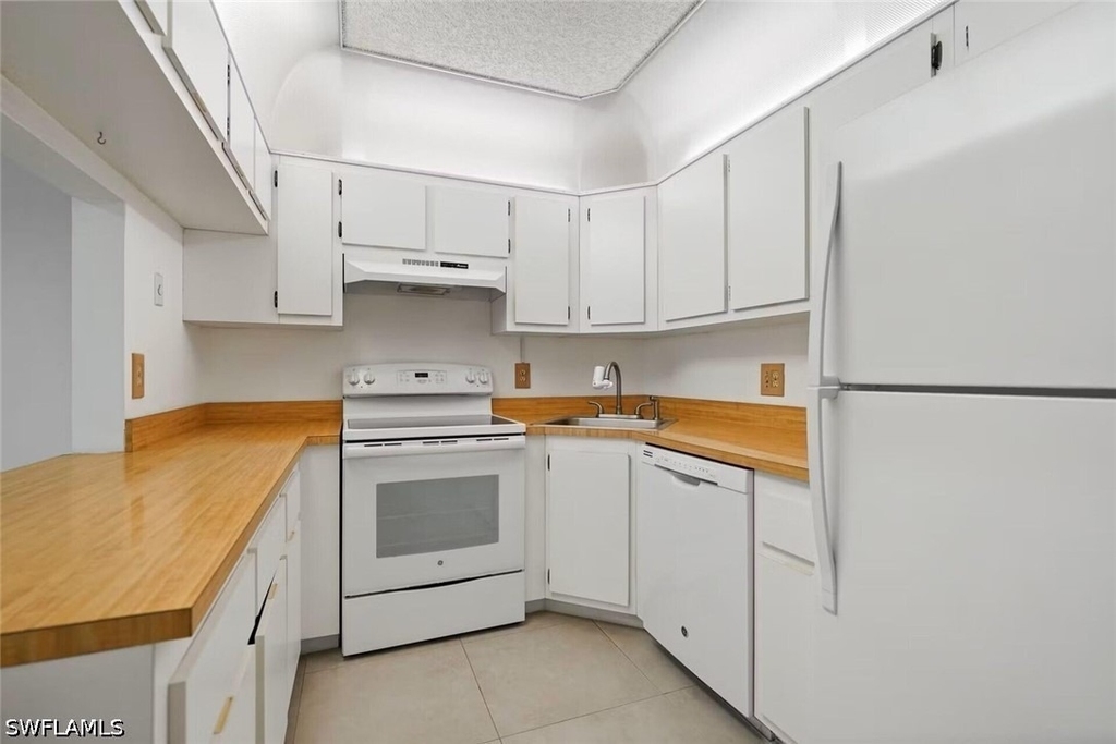 802 Sky Pine Way - Photo 3