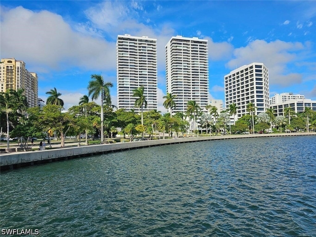 3050 Presidential Way - Photo 18