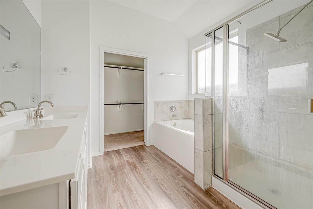7603 Rainy Valley Lane - Photo 10