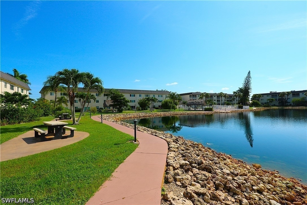 1004 Manatee Road - Photo 18