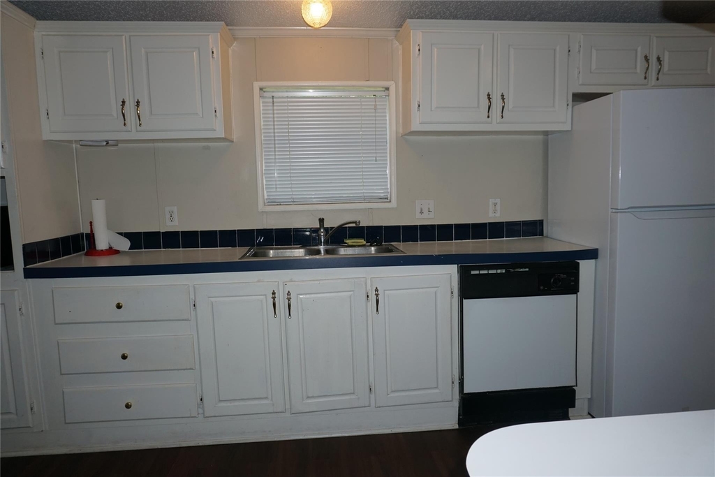 9999 Elder Street - Photo 8