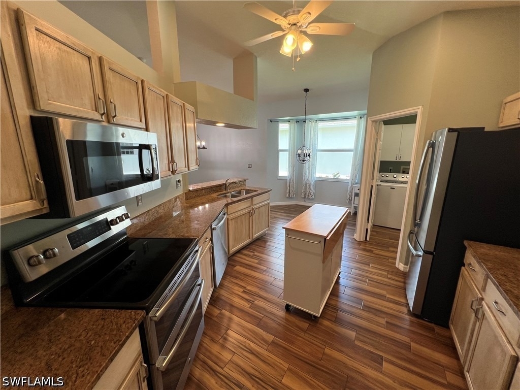 608 Crossfield Circle - Photo 17