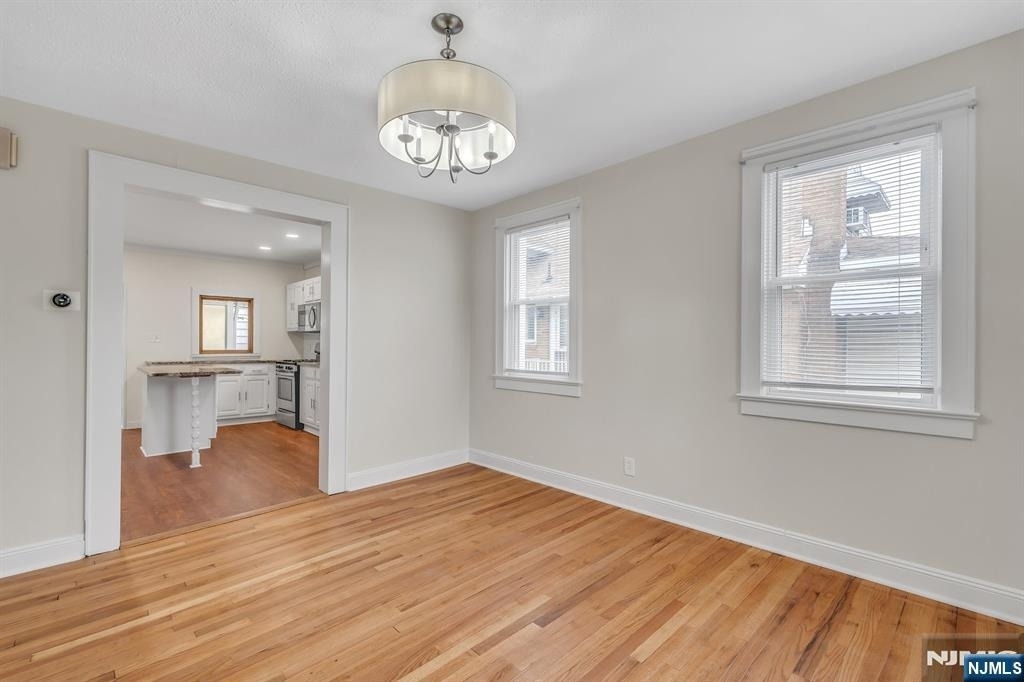 88 Mckinley - Photo 2