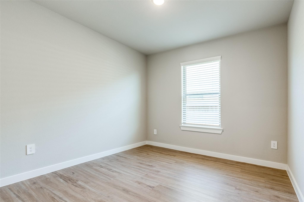 949 Gentle Moss Drive - Photo 10