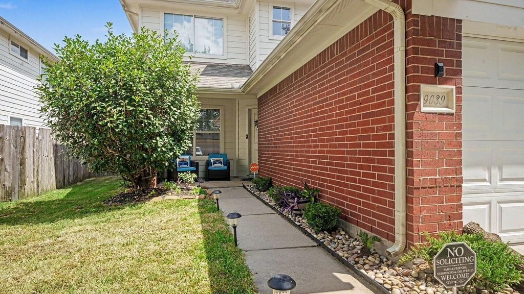 9039 Serena Lane - Photo 0