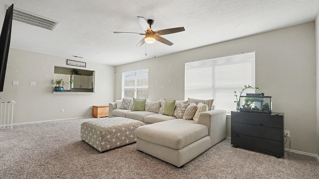 9039 Serena Lane - Photo 5