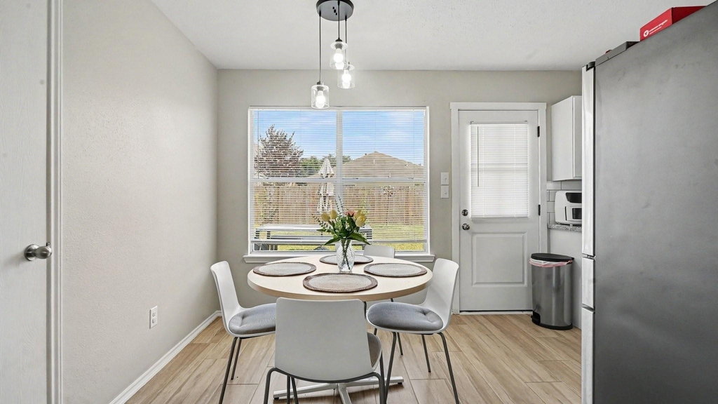9039 Serena Lane - Photo 9