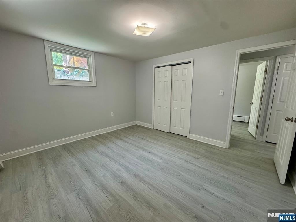 687 Midland - Photo 4