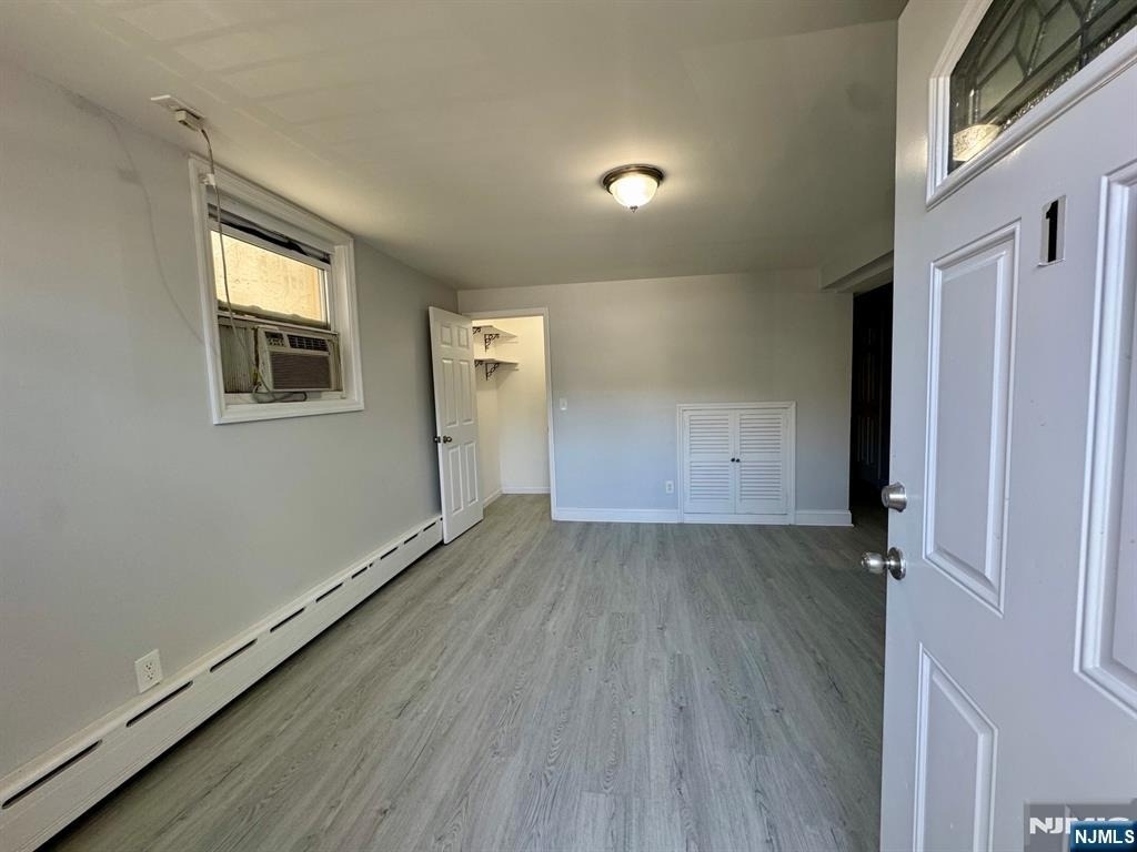 687 Midland - Photo 2