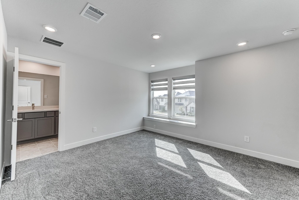 9522 Rialto Creek Drive - Photo 39
