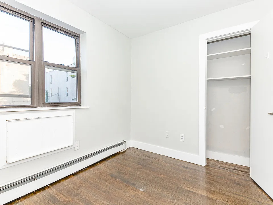 207 Schaefer Street - Photo 9