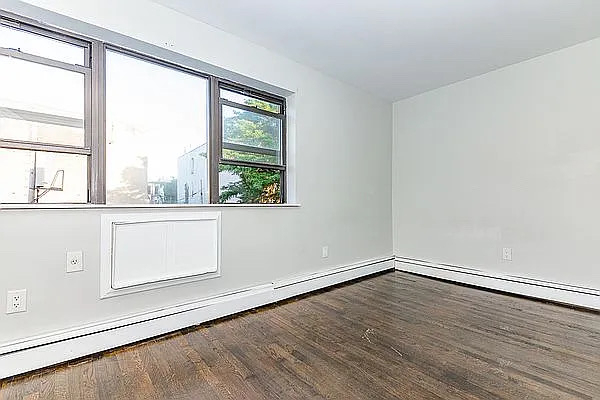 207 Schaefer Street - Photo 6