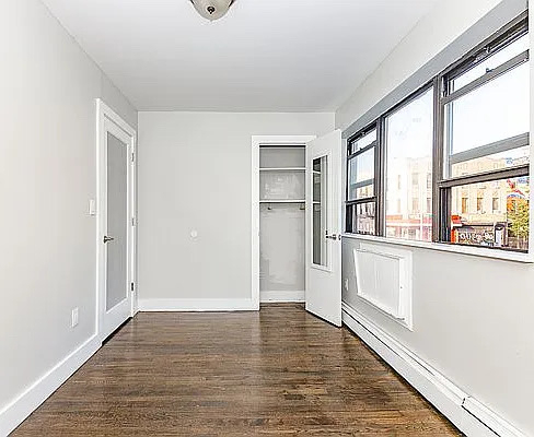 207 Schaefer Street - Photo 5