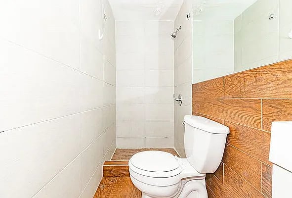 207 Schaefer Street - Photo 12