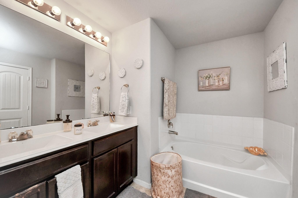 3030 Dripping Springs Court - Photo 11