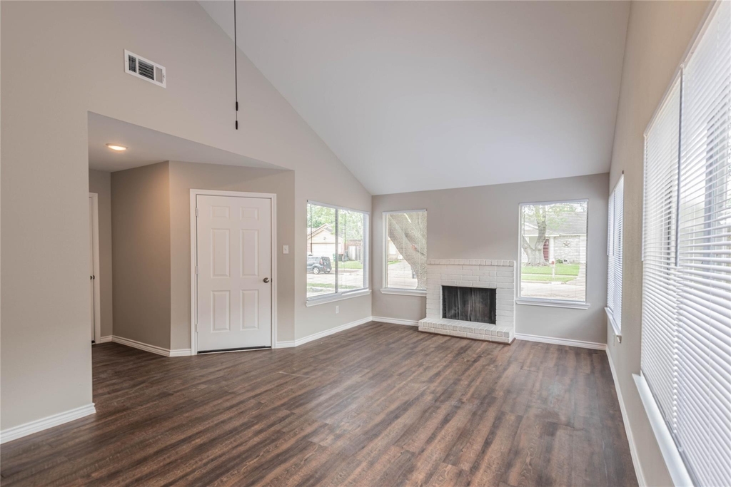 7522 Pepperbrook Drive - Photo 4