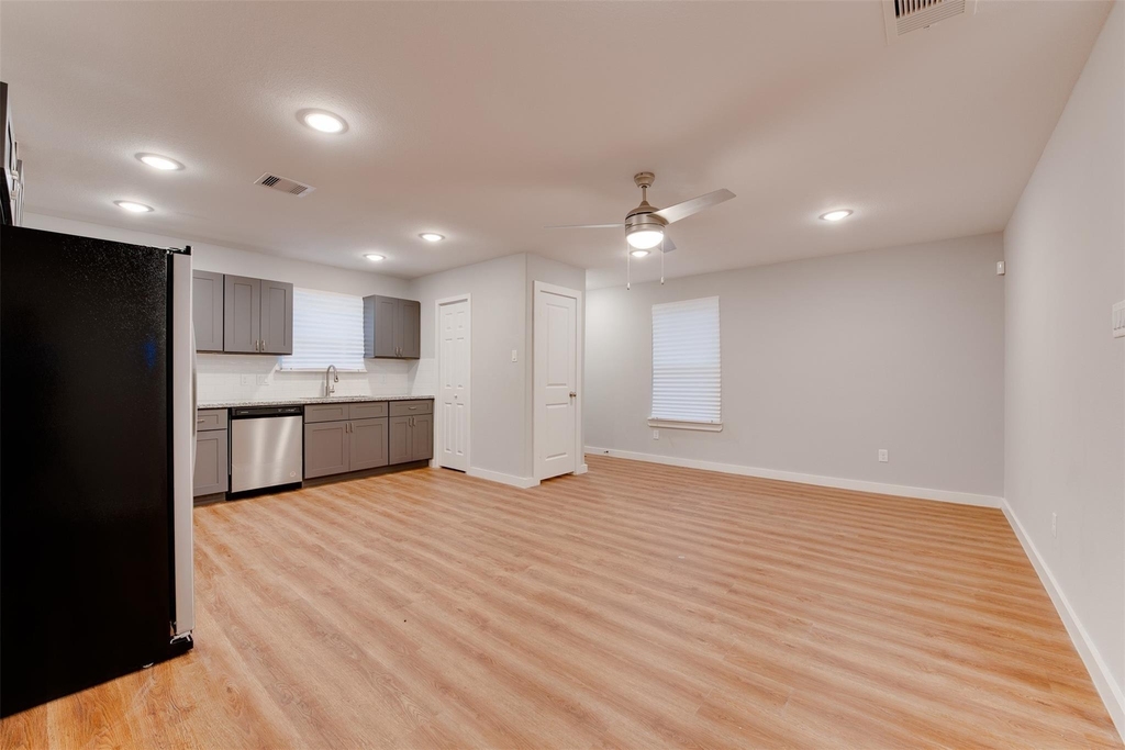 2702 Reid Street - Photo 7