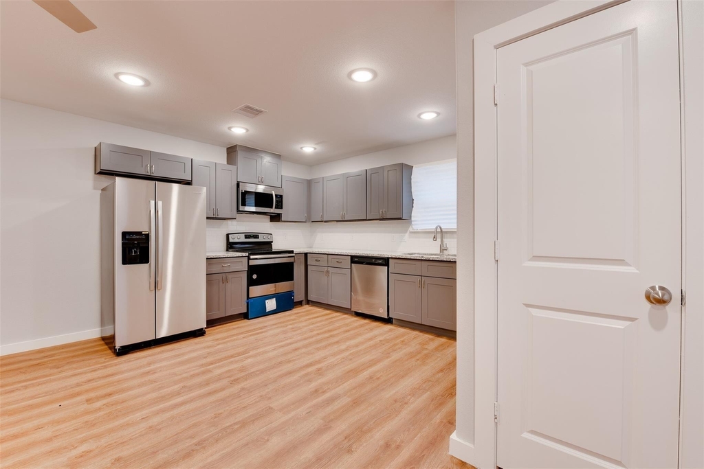 2702 Reid Street - Photo 8