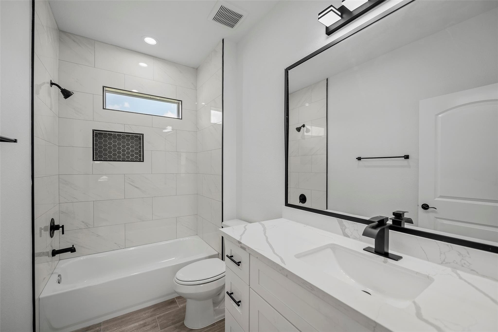 1078 Saint Clair Street - Photo 20