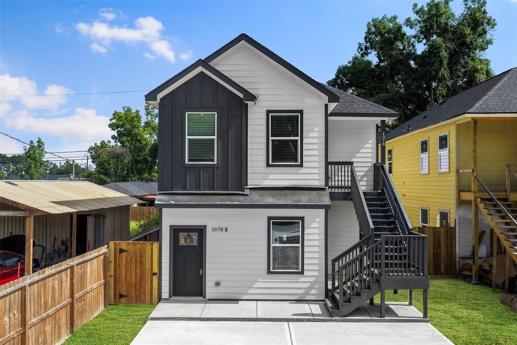 1078 Saint Clair Street - Photo 1