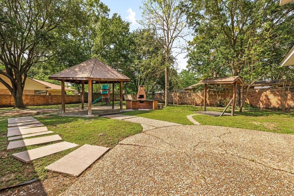 2114 Briargreen Drive - Photo 33