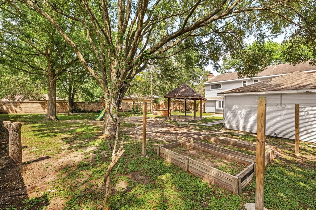 2114 Briargreen Drive - Photo 37