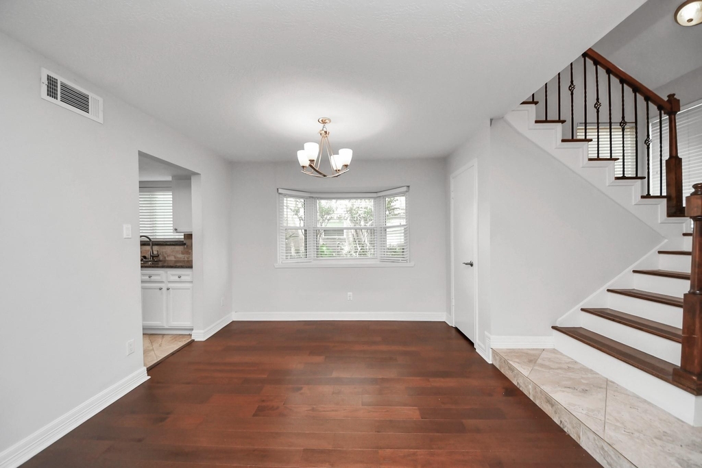742 Country Place Drive - Photo 5