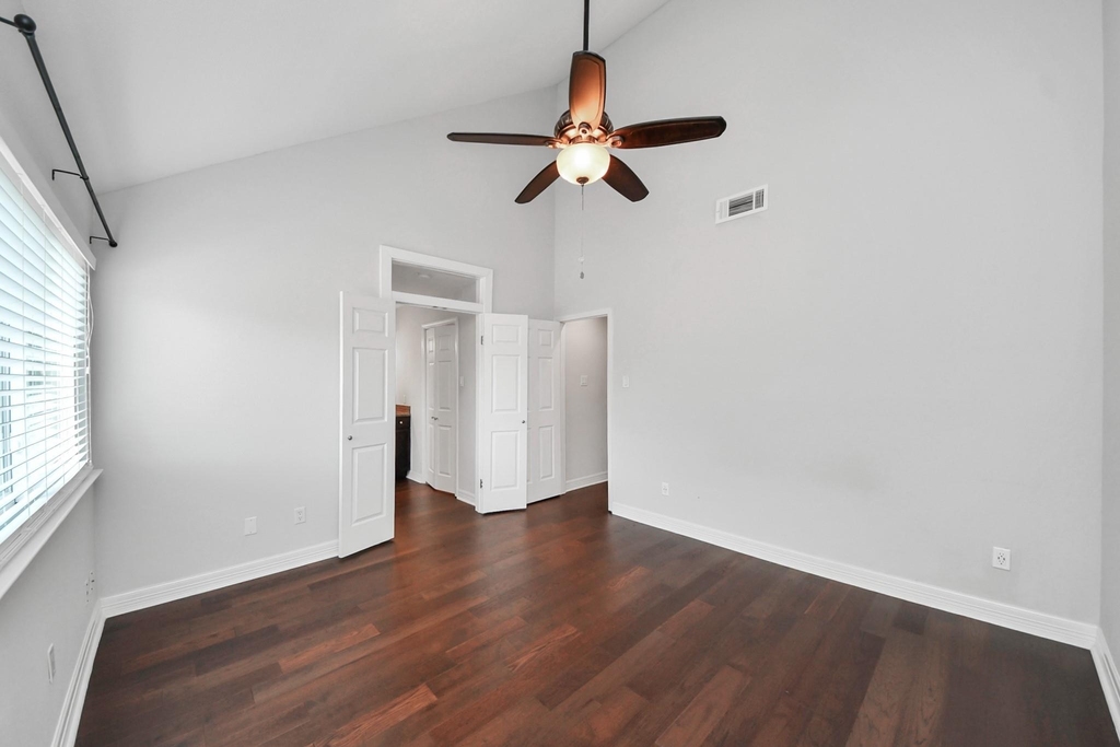 742 Country Place Drive - Photo 18