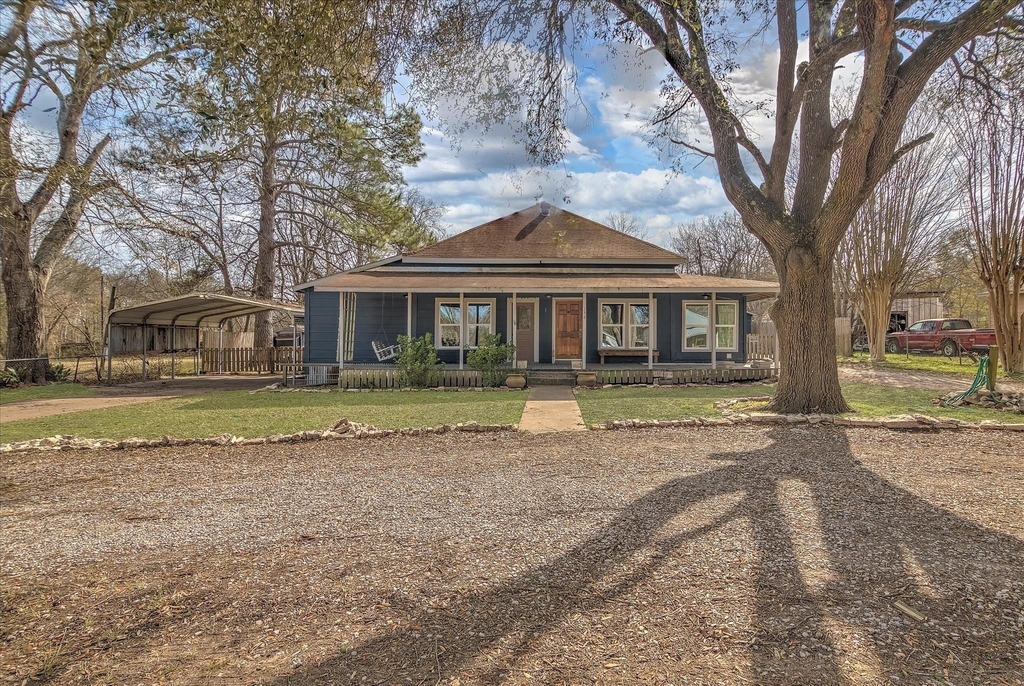158 E 7th Street - Photo 0