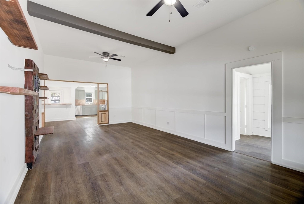 158 E 7th Street - Photo 9