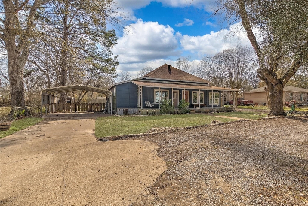 158 E 7th Street - Photo 5