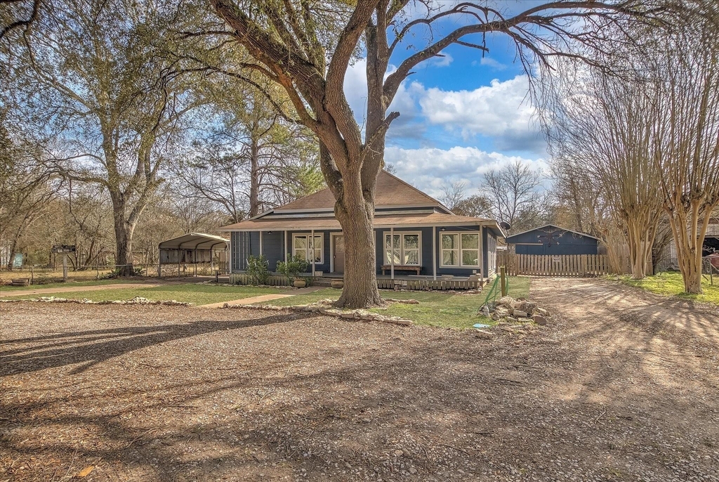158 E 7th Street - Photo 6