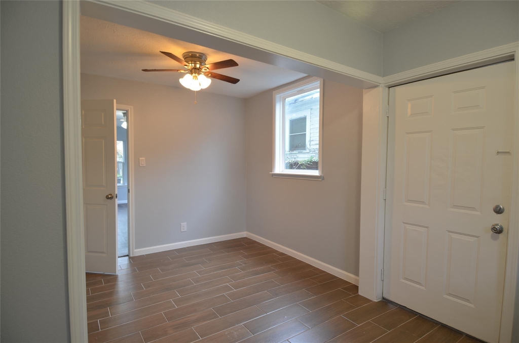 103 Cosmos Street - Photo 5