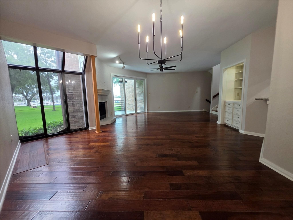 2013 Enterprise Avenue - Photo 2