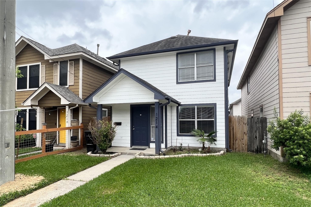 1214 Cleveland Street - Photo 0