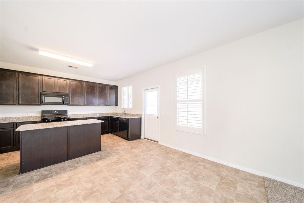 15810 Mountain Willow Way - Photo 4