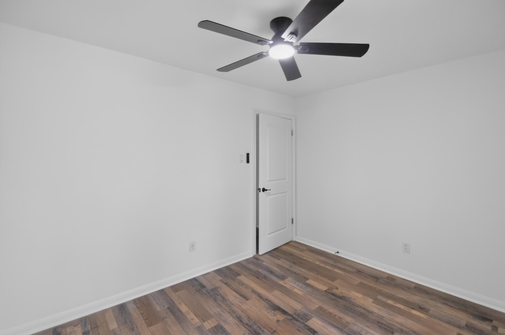 5675 Sylmar Road - Photo 17