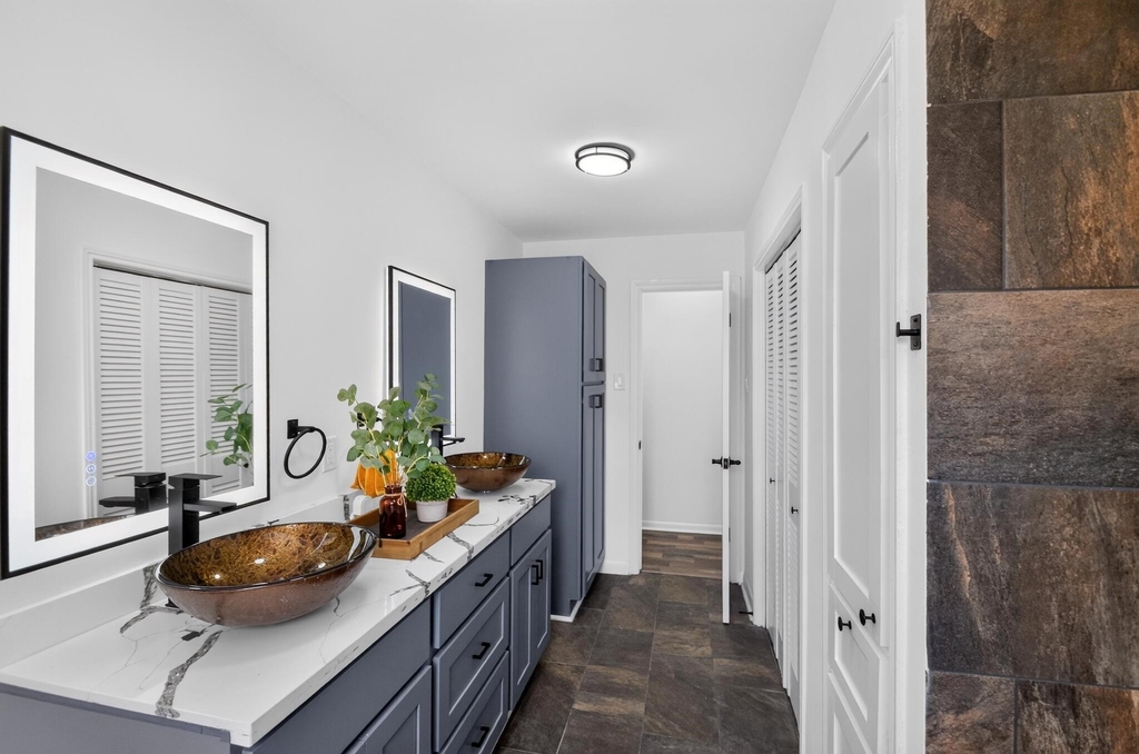 5675 Sylmar Road - Photo 21