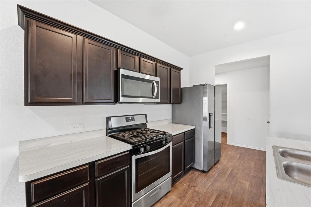 2419 Roaming Elk Court - Photo 4