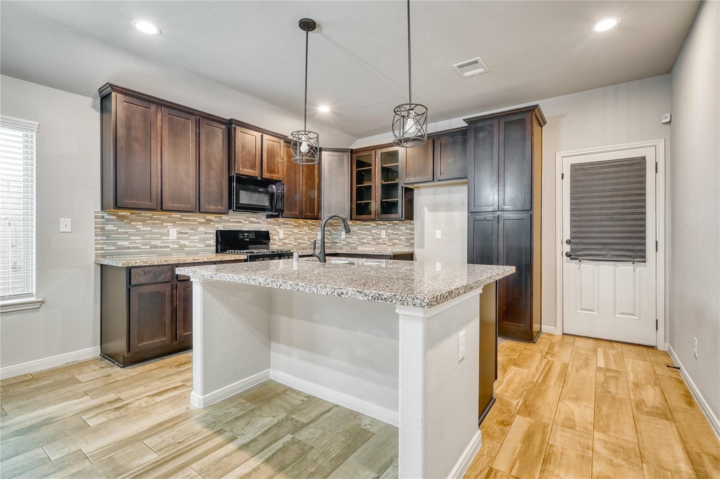 7919 Cypress Country Drive - Photo 9