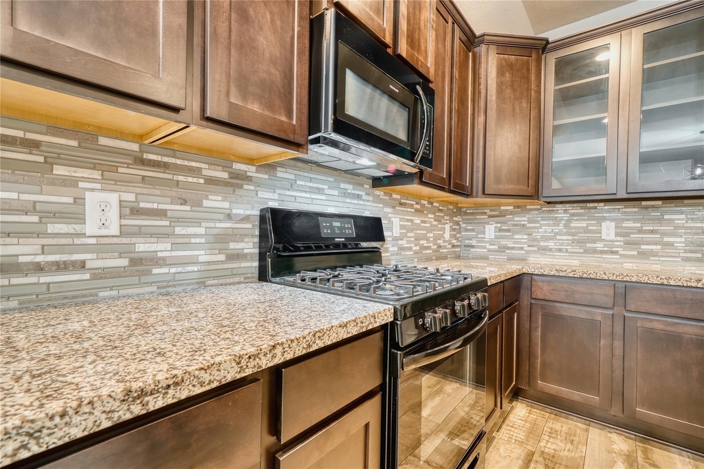 7919 Cypress Country Drive - Photo 10
