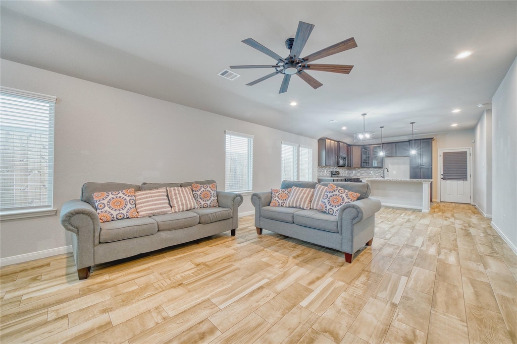 7919 Cypress Country Drive - Photo 6