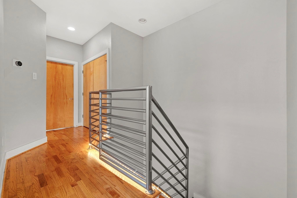 1410 Knox Street - Photo 20