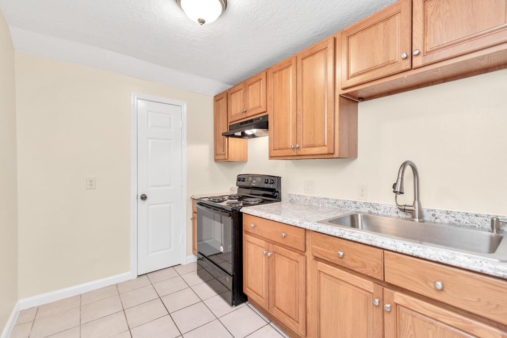 4701 Burket - Photo 8