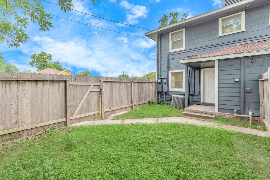4701 Burket - Photo 13